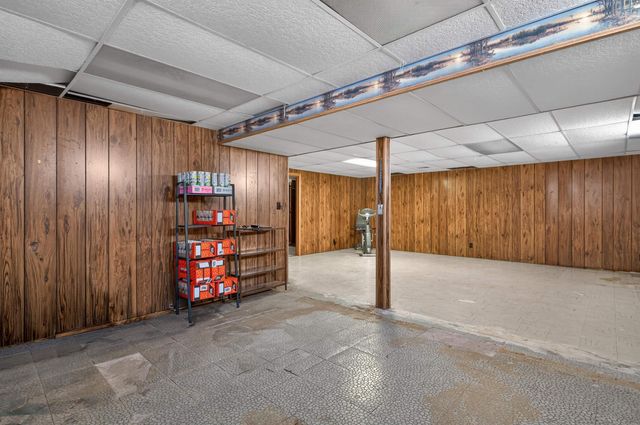 3228 Rownd St Street, Cedar Falls, IA 50613