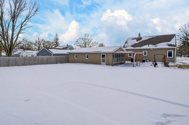 3228 Rownd St Street, Cedar Falls, IA 50613