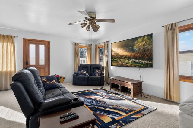 3228 Rownd St Street, Cedar Falls, IA 50613