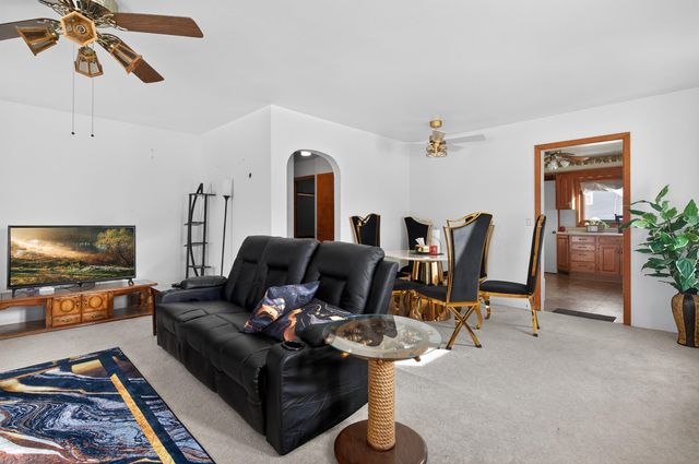 3228 Rownd St Street, Cedar Falls, IA 50613