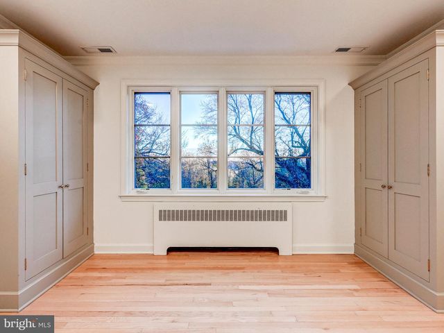 11129 FALLS RD, Lutherville Timonium, MD 21093