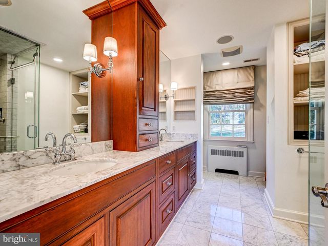 11129 FALLS RD, Lutherville Timonium, MD 21093