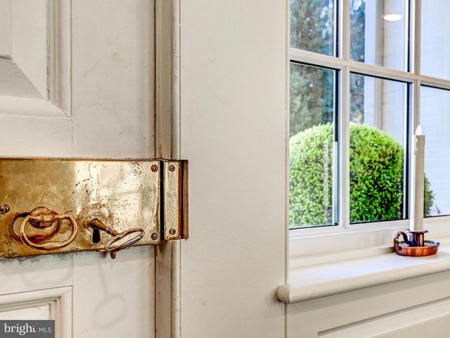 11129 FALLS RD, Lutherville Timonium, MD 21093