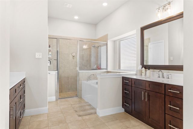 712 Hackamore Street, White Settlement, TX 76108