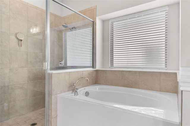 712 Hackamore Street, White Settlement, TX 76108