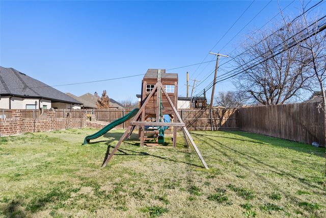 712 Hackamore Street, White Settlement, TX 76108