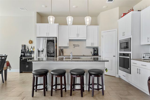 712 Hackamore Street, White Settlement, TX 76108