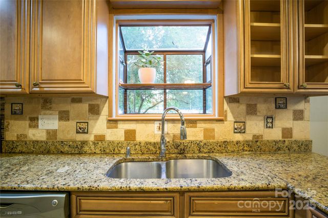 6545 Woodthrush Drive, Charlotte, NC 28227