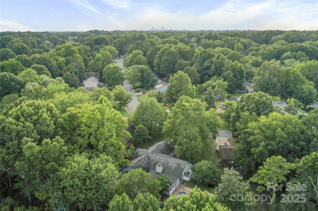 6545 Woodthrush Drive, Charlotte, NC 28227