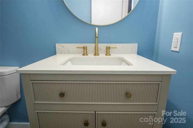 6545 Woodthrush Drive, Charlotte, NC 28227