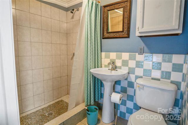 6545 Woodthrush Drive, Charlotte, NC 28227