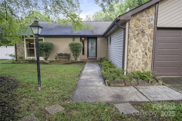 6545 Woodthrush Drive, Charlotte, NC 28227