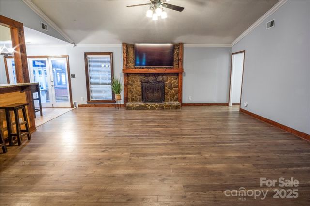 6545 Woodthrush Drive, Charlotte, NC 28227