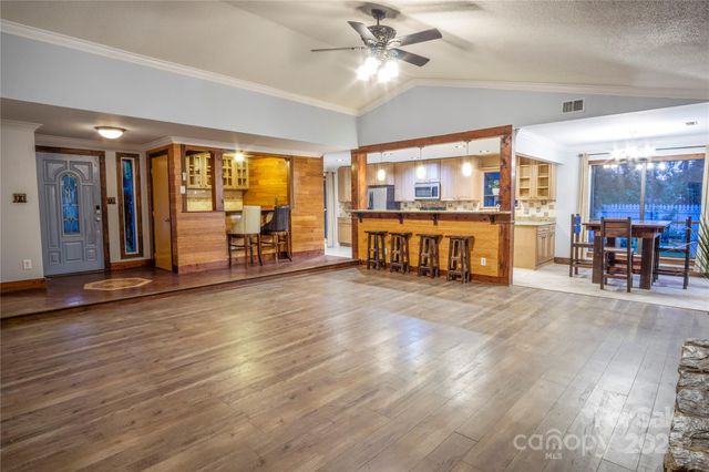 6545 Woodthrush Drive, Charlotte, NC 28227