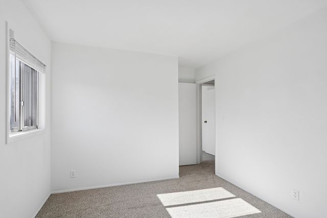 700 Hayward Avenue, Streamwood, IL 60107