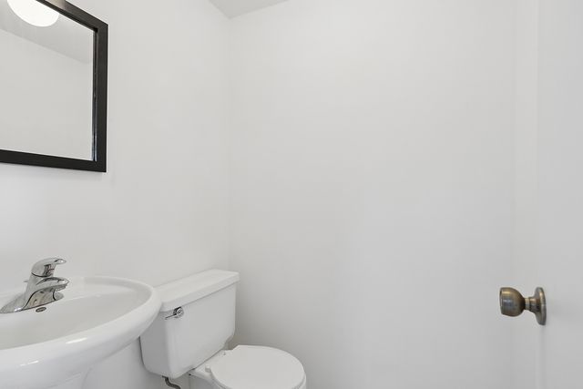 700 Hayward Avenue, Streamwood, IL 60107