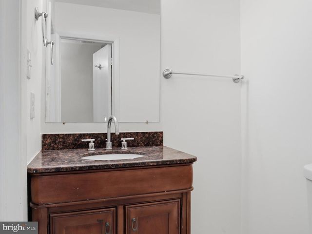 5554 PEPPERCORN DR, Burke, VA 22015