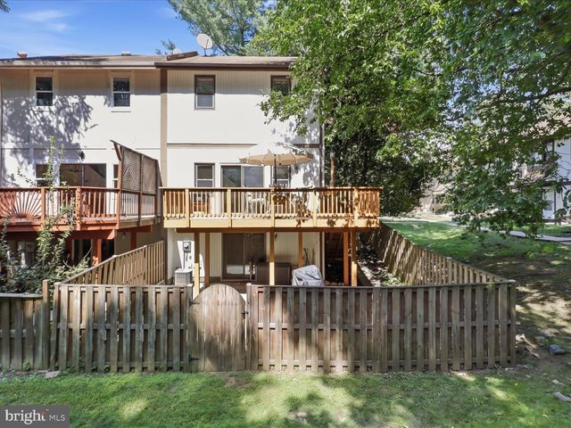 5554 PEPPERCORN DR, Burke, VA 22015