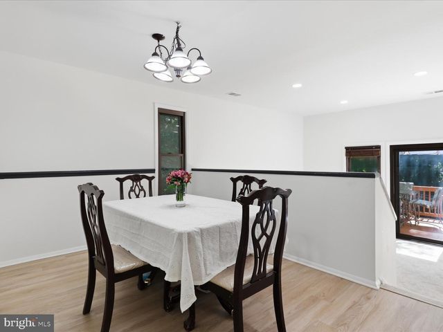 5554 PEPPERCORN DR, Burke, VA 22015
