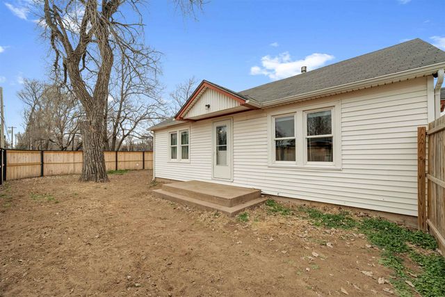 400 N Baehr St, Wichita, KS 67212