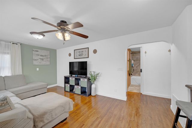 400 N Baehr St, Wichita, KS 67212