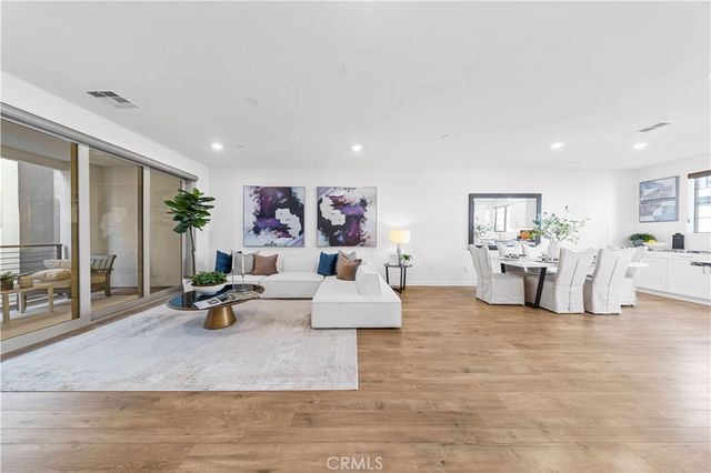 171 Cadence, Irvine, CA 92618