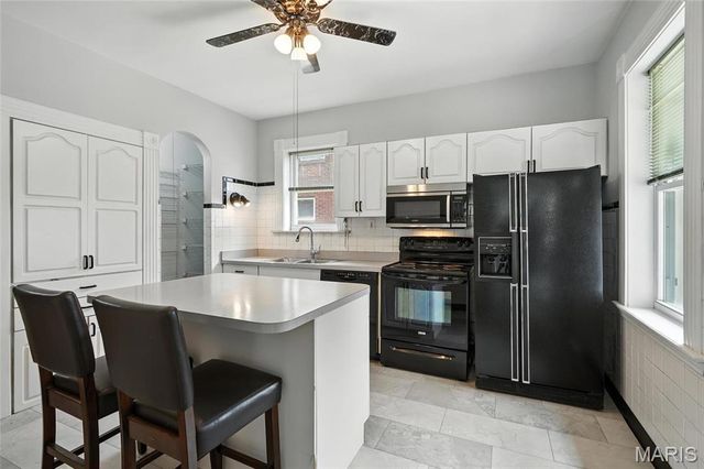 3670 Loughborough Avenue, St Louis, MO 63116