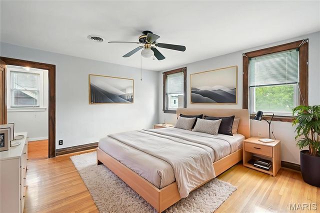 3670 Loughborough Avenue, St Louis, MO 63116
