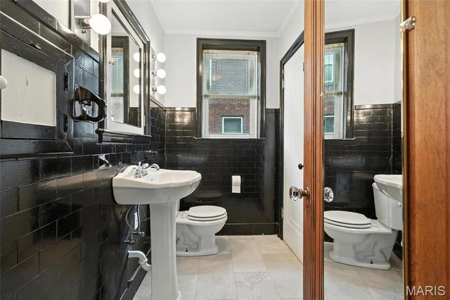 3670 Loughborough Avenue, St Louis, MO 63116