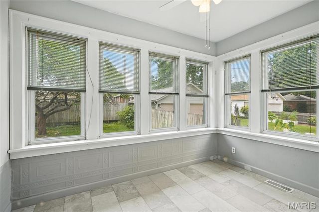 3670 Loughborough Avenue, St Louis, MO 63116