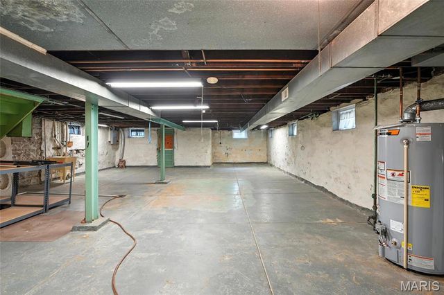 3670 Loughborough Avenue, St Louis, MO 63116