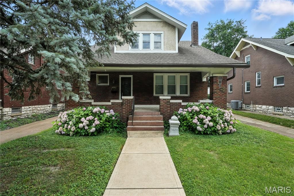 3670 Loughborough Avenue, St Louis, MO 63116
