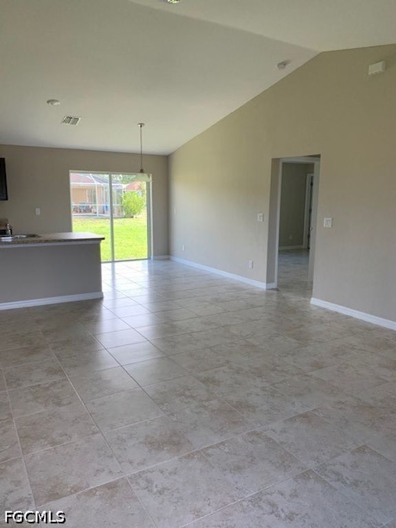 Image 7 of property listing at 2413 NW 29th ST, Cape Coral, FL 33993