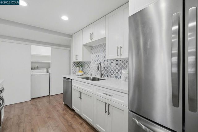 1988 Pomar Way, Walnut Creek, CA 94598