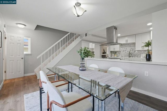 1988 Pomar Way, Walnut Creek, CA 94598