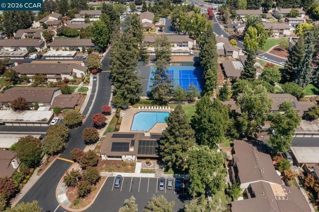 1988 Pomar Way, Walnut Creek, CA 94598