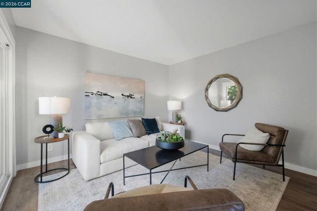 1988 Pomar Way, Walnut Creek, CA 94598