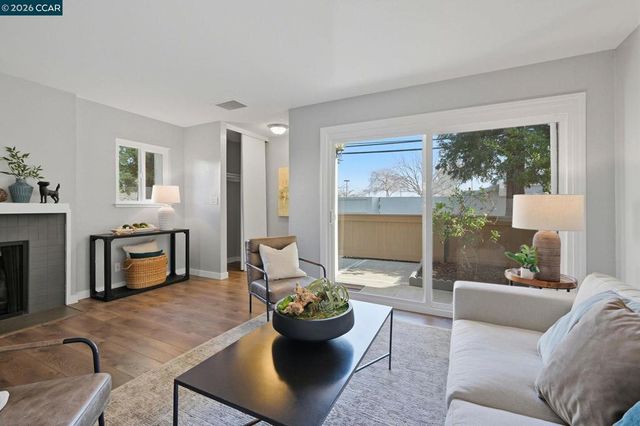 1988 Pomar Way, Walnut Creek, CA 94598