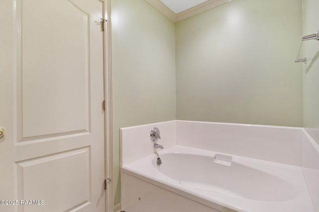 1034 Hollow Oaks Road, Breaux Bridge, LA 70517