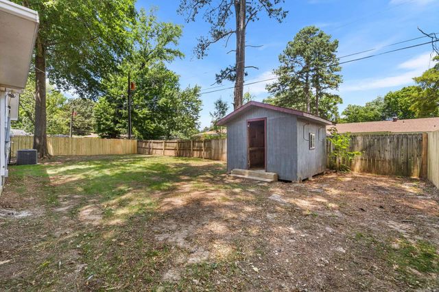 1008 N Jp Wright Loop Road, Jacksonville, AR 72076