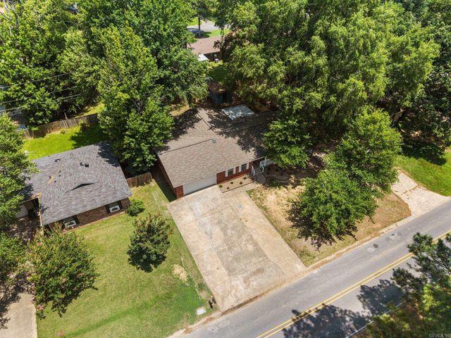 1008 N Jp Wright Loop Road, Jacksonville, AR 72076