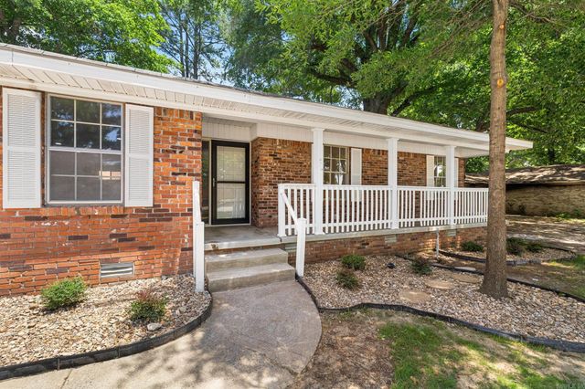 1008 N Jp Wright Loop Road, Jacksonville, AR 72076