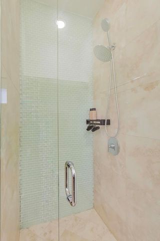 4410 N Troy Street 301, Chicago, IL 60625