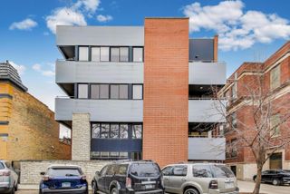 4410 N Troy Street 301, Chicago, IL 60625