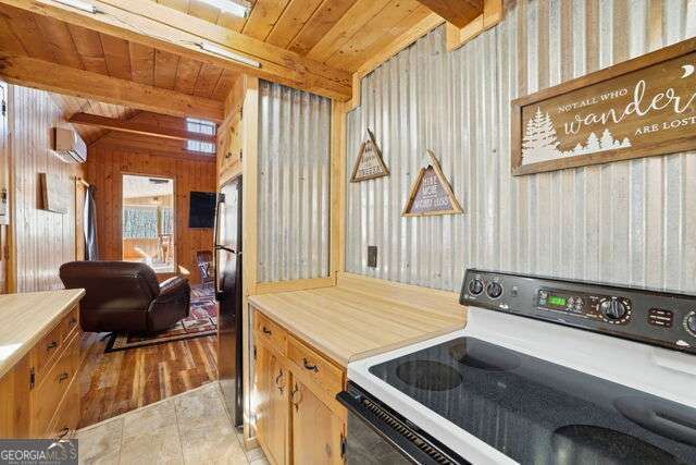 355 Henslee Hollow Lane, Rabun Gap, GA 30568