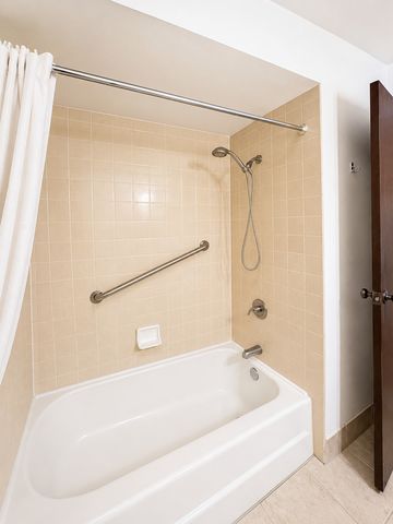 5733 W 103rd Street 2W, Oak Lawn, IL 60453