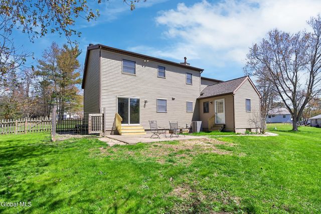 205 Schoolhouse Road, Guilderland, NY 12203