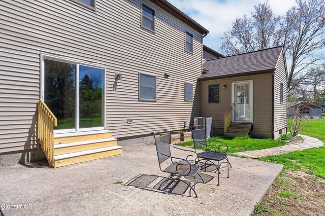 205 Schoolhouse Road, Guilderland, NY 12203