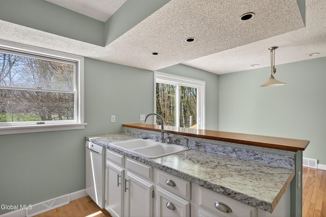 205 Schoolhouse Road, Guilderland, NY 12203