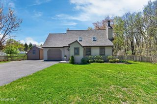 205 Schoolhouse Road, Guilderland, NY 12203
